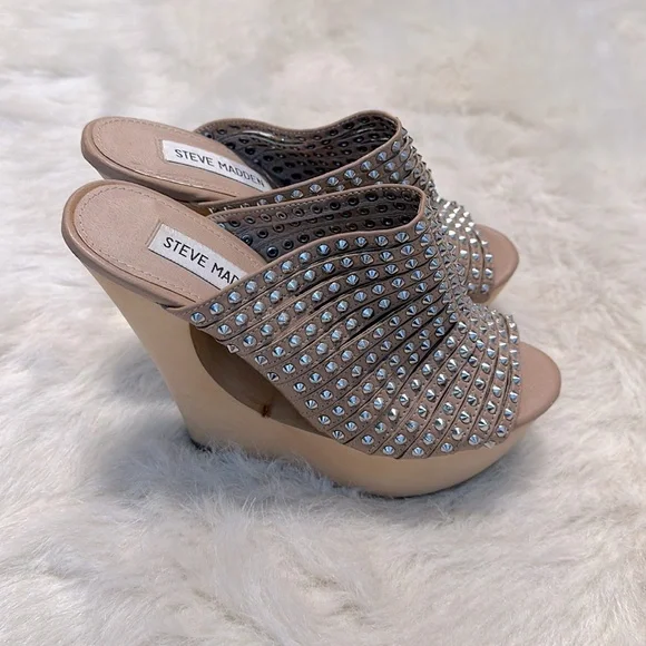 Worn once, great condition wedges - Picture 2 of 7